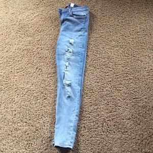 h&m highwaisted jeans